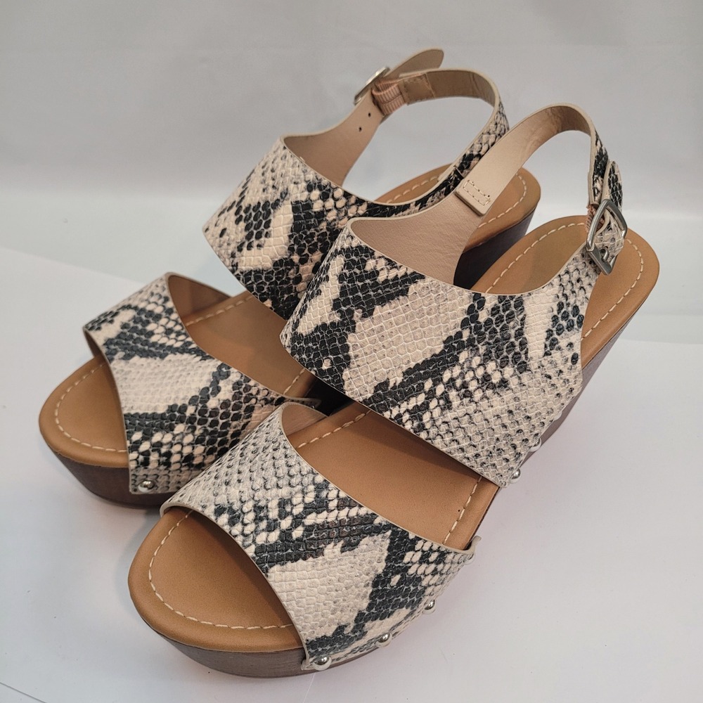 Madden Girl Driggs Wedge Sandals Womens Snakeskin Print Platform Studded 8.5